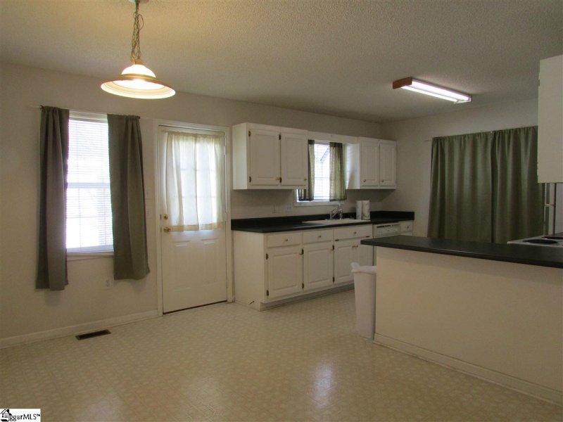 Property image 2 at 117 Sheffield Road, Easley, SC 29642