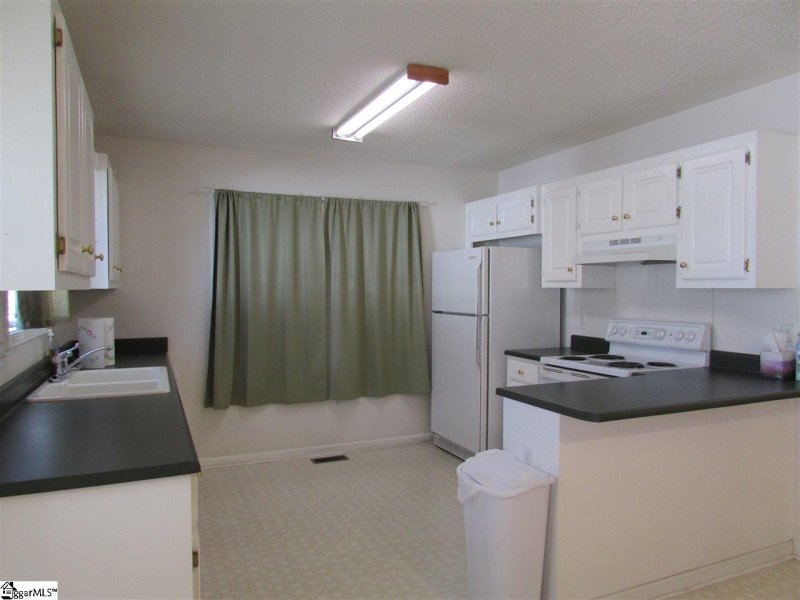 Property image 3 at 117 Sheffield Road, Easley, SC 29642