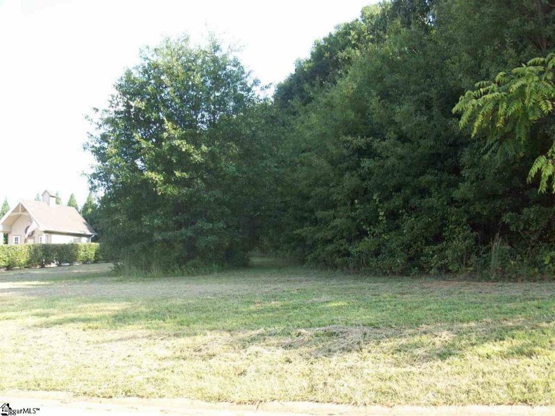 Property image 2 at 15 Twin Silo Court, Greer, SC 29651