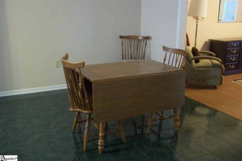Property image 4 at 100-B Pinnacle Lane, Easley, SC 29642