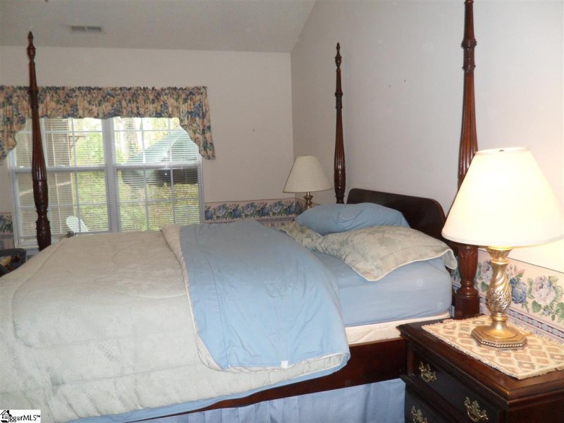 Property image 2 at 117 S Banyan Court, Taylors, SC 29687