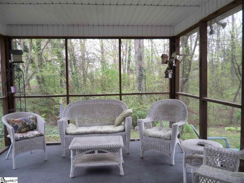 Property image 4 at 117 S Banyan Court, Taylors, SC 29687