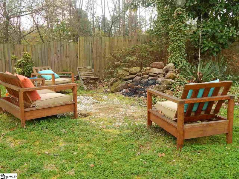 Property image 4 at 501 Rockmont Road, Greenville, SC 29615