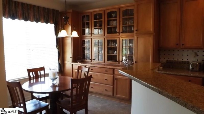 Property image 5 at 102 Brentmoor Drive, Simpsonville, SC 29680