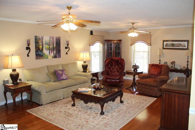 Property image 5 at 102 Walton Court, Greer, SC 29651