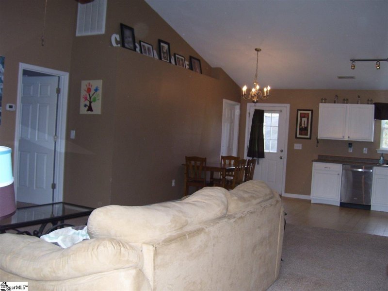 Property image 2 at 203 Redfern Court, Easley, SC 29640