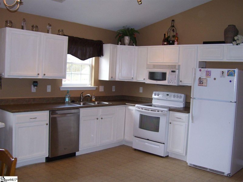 Property image 5 at 203 Redfern Court, Easley, SC 29640