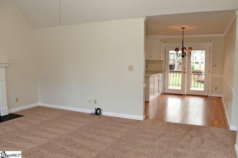 Property image 2 at 131 Stokes Road, Simpsonville, SC 29607