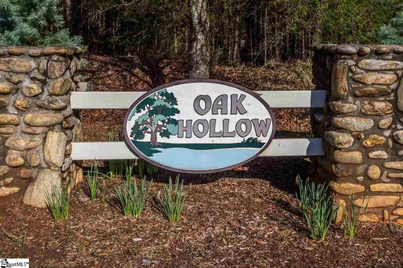 Property image 2 at 305 Cardinal Drive, Greenville, SC 29609