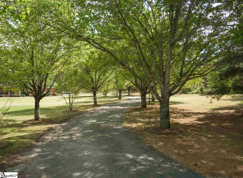 Property image 2 at 625 Jenkins Bridge Road, Simpsonville, SC 29680