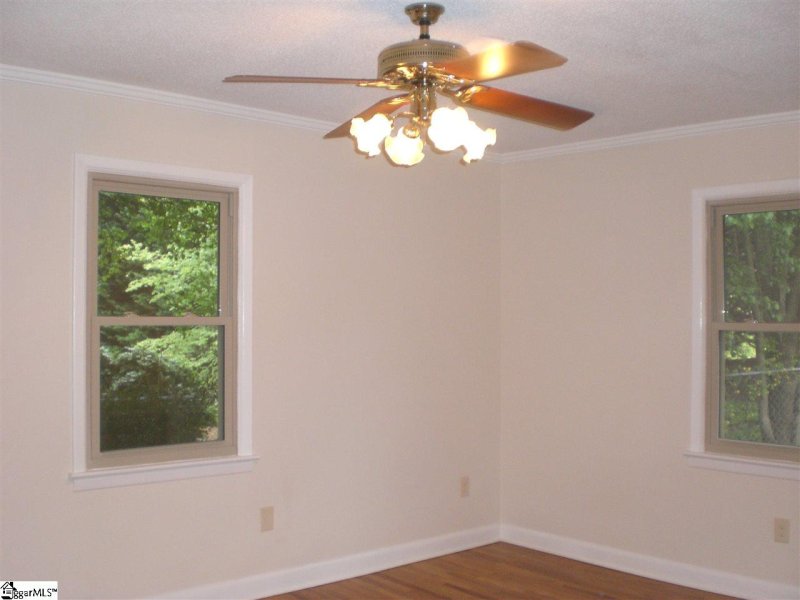 Property image 3 at 10 Annette Drive, Greenville, SC 29615