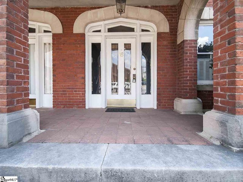 Property image 2 at 400 E Washington Street, Greenville, SC 29601