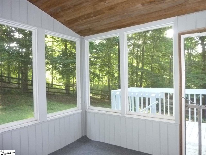 Property image 4 at 117 Harbor Drive, Greenville, SC 29611