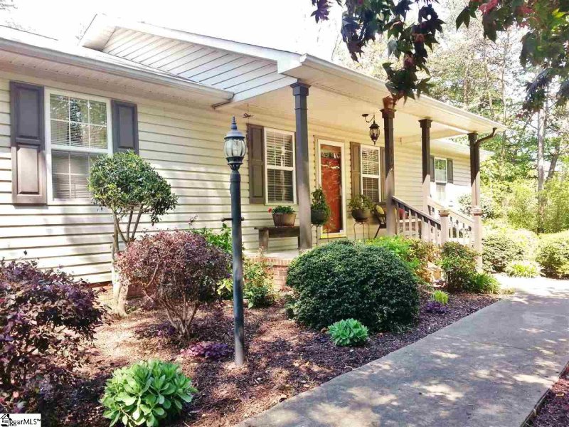 Property image 2 at 112 Fleetwood Court, Liberty, SC 29657