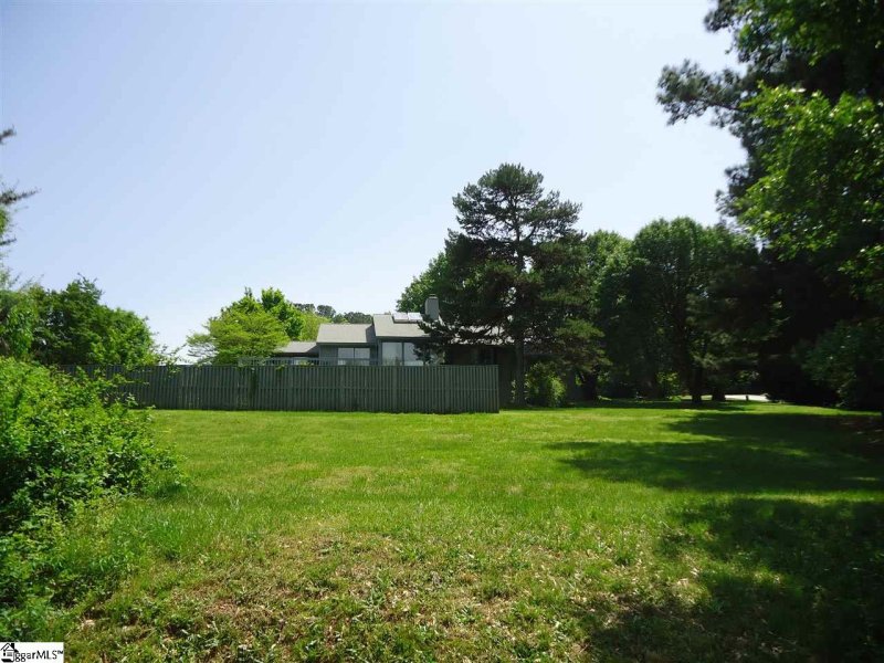 Property image 3 at 4 Darien Way, Greenville, SC 29615