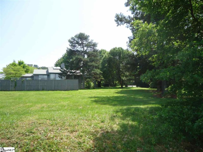 Property image 4 at 4 Darien Way, Greenville, SC 29615