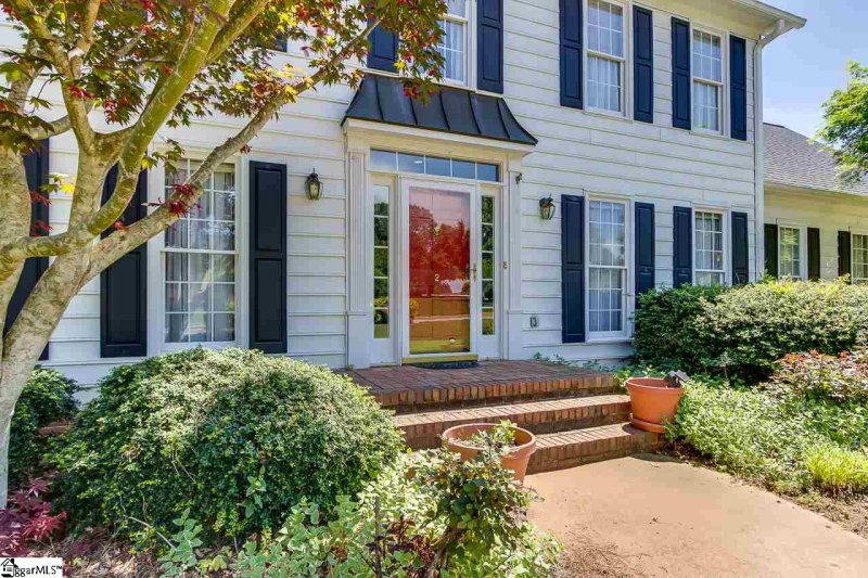 Property image 2 at 2 Wheatstone Court, Greenville, SC 29617