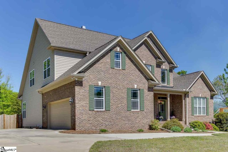 Property image 2 at 33 Prince Williams Court, Simpsonville, SC 29681