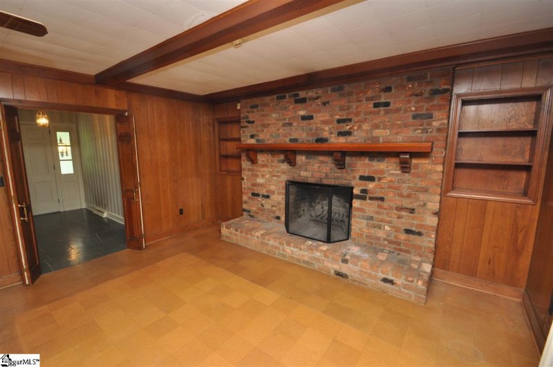 Property image 3 at 409 Rockmont Road, Greenville, SC 29615