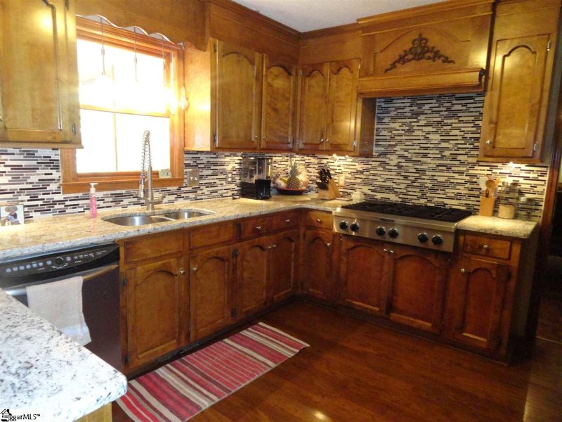 Property image 3 at 109 Spartan Court, Greer, SC 29650