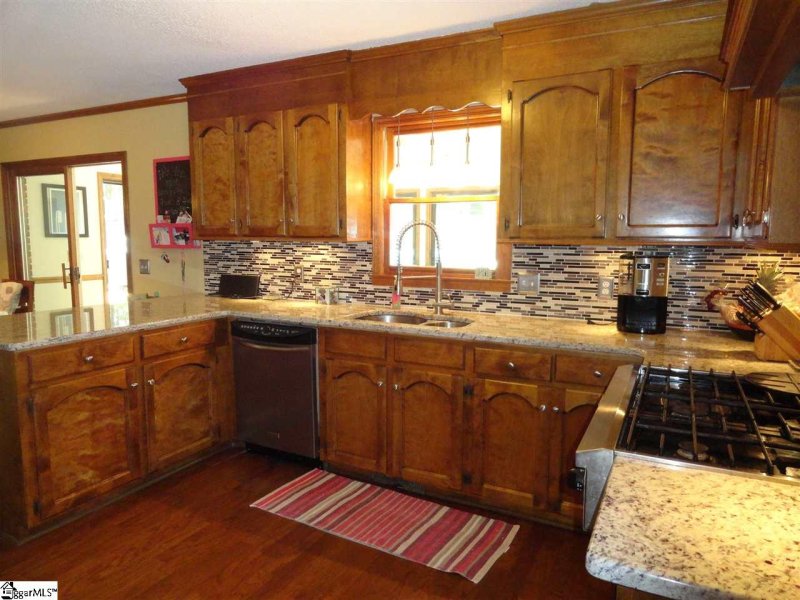 Property image 5 at 109 Spartan Court, Greer, SC 29650