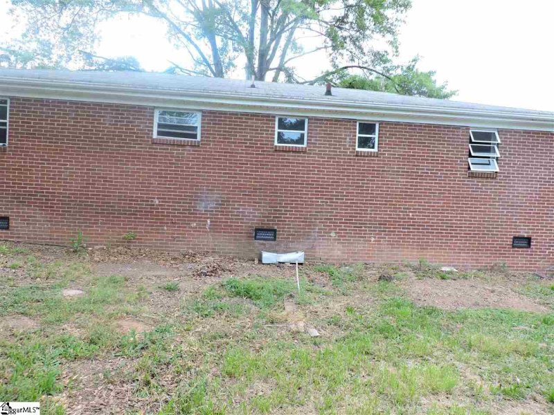 Property image 2 at 18 Lermann Drive, Greenville, SC 29605