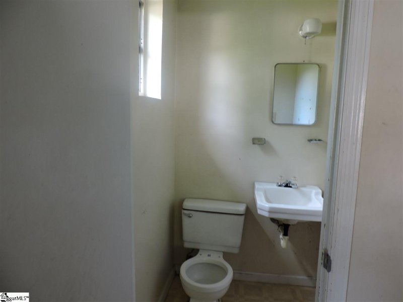 Property image 4 at 18 Lermann Drive, Greenville, SC 29605