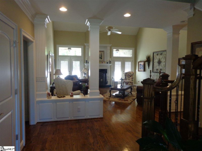 Property image 2 at 105 Tinsley Court, Greenville, SC 29615