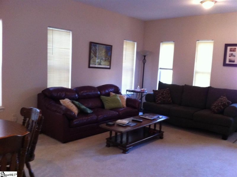 Property image 3 at 105A Woodside Circle, Greenville, SC 29609