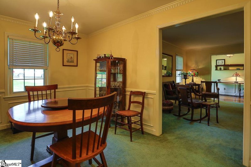 Property image 5 at 304 Lakecrest Drive, Greer, SC 29651