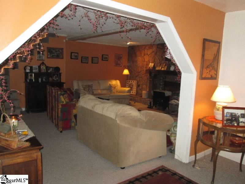 Property image 3 at 205 Grant Drive, Laurens, SC 29360