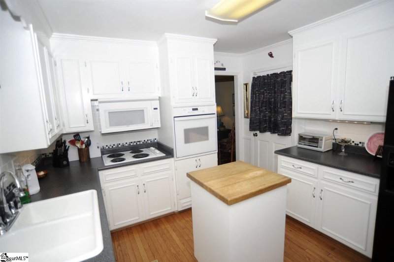 Property image 4 at 116 Lakewood Circle, Greer, SC 29651