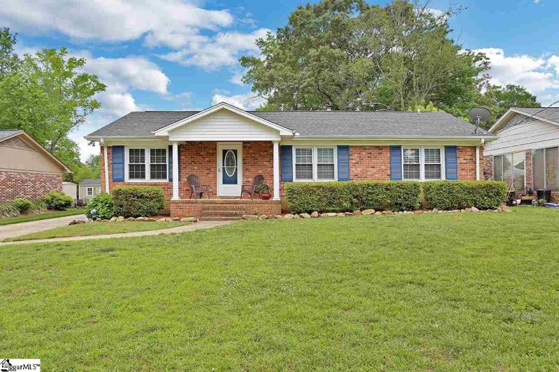 204 FORESTDALE Drive
