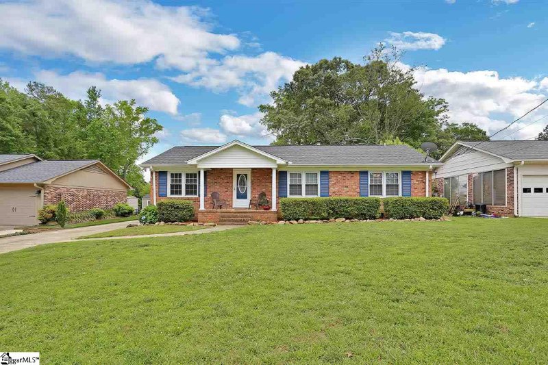Property image 5 at 204 FORESTDALE Drive, Taylors, SC 29687