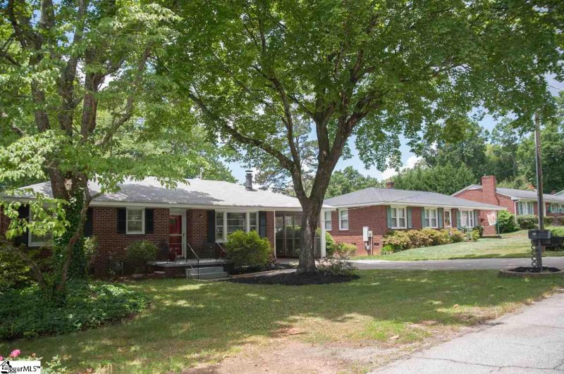 Property image 2 at 24 Cardinal Drive, Taylors, SC 29687-3211