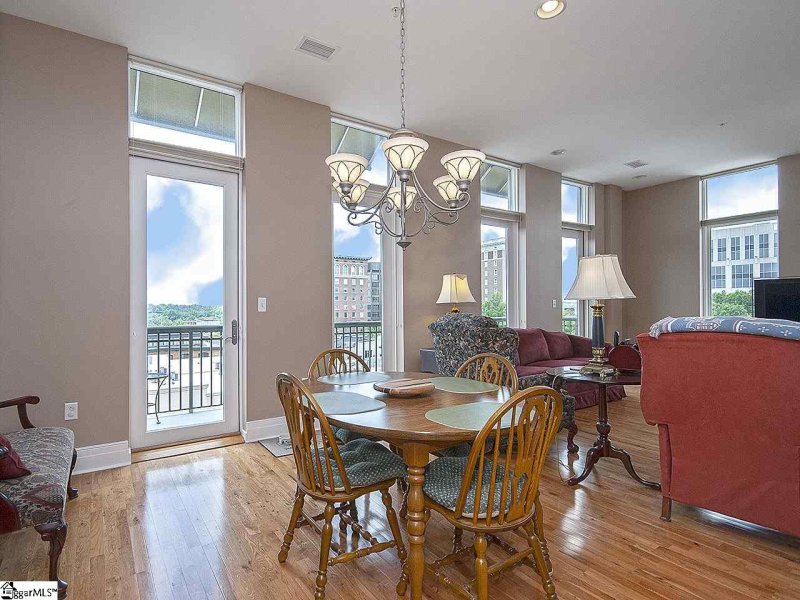 Property image 5 at 111 E McBee Avenue, Greenville, SC 29601