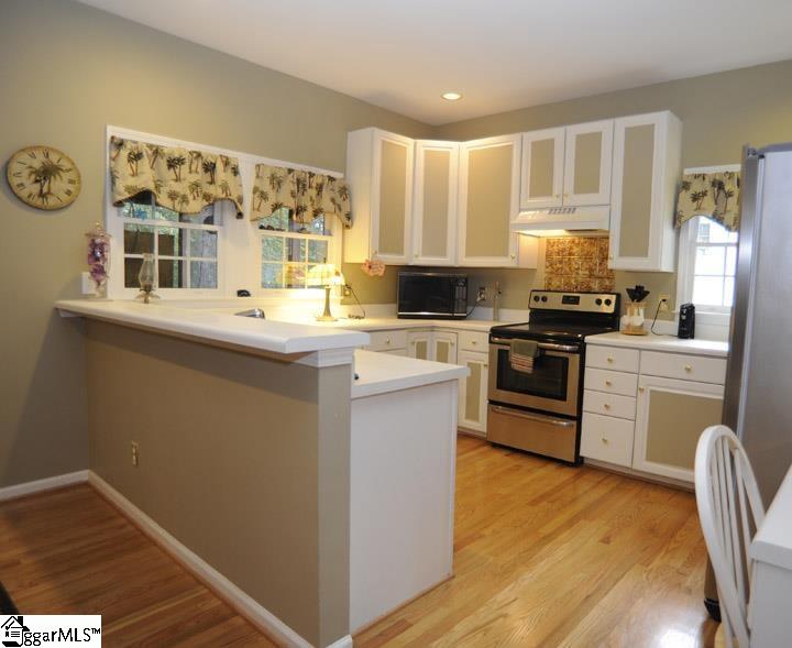 Property image 2 at 111 N Cedarbluff Court, Greer, SC 29650
