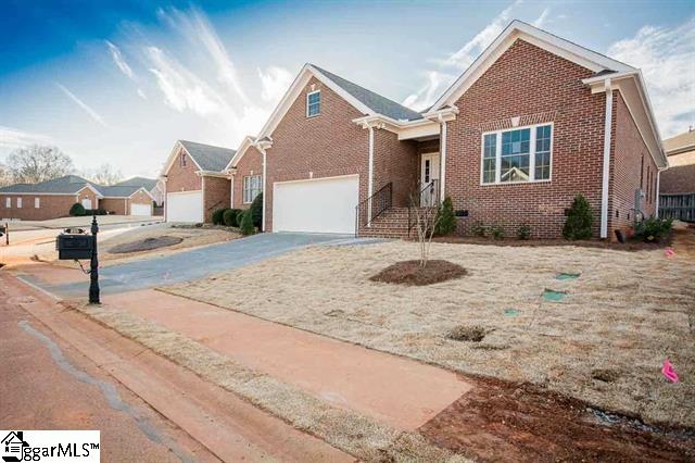 Property image 2 at 215 REDSPIRE Drive, Greenville, SC 29617