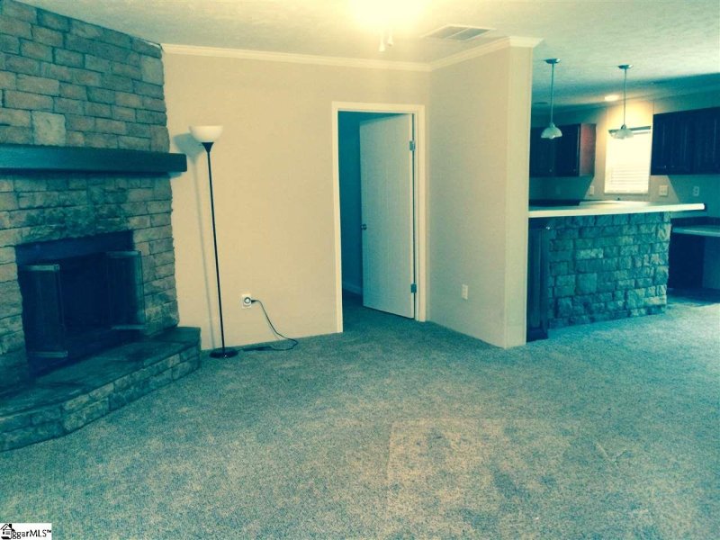 Property image 2 at 116 Round Table Court, Piedmont, SC 29673