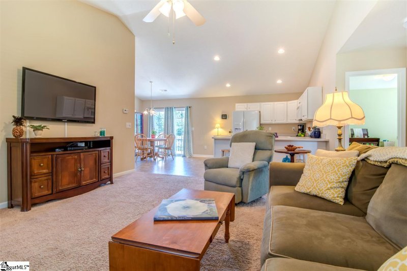 Property image 2 at 700 Patriot Lane, Greer, SC 29651