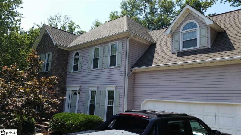 Property image 3 at 208 Plum Creek Lane, Greenville, SC 29607