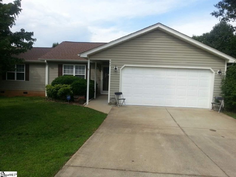 Property image 2 at 405 Panther Court, Greer, SC 29651