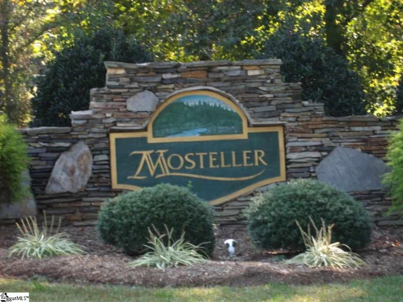 Property image 2 at 111 Uncle Will Way, Wellford, SC 29385