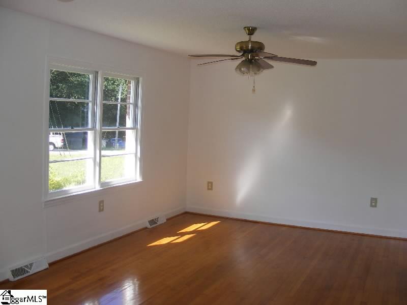 Property image 5 at 102 Montgomery Street, Laurens, SC 29360