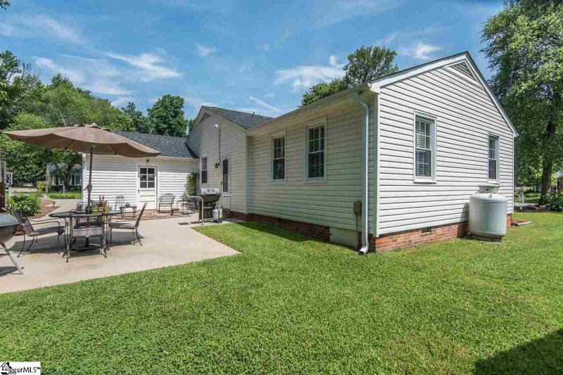 Property image 4 at 4901 Crosscreek Lane, Greenville, SC 29615