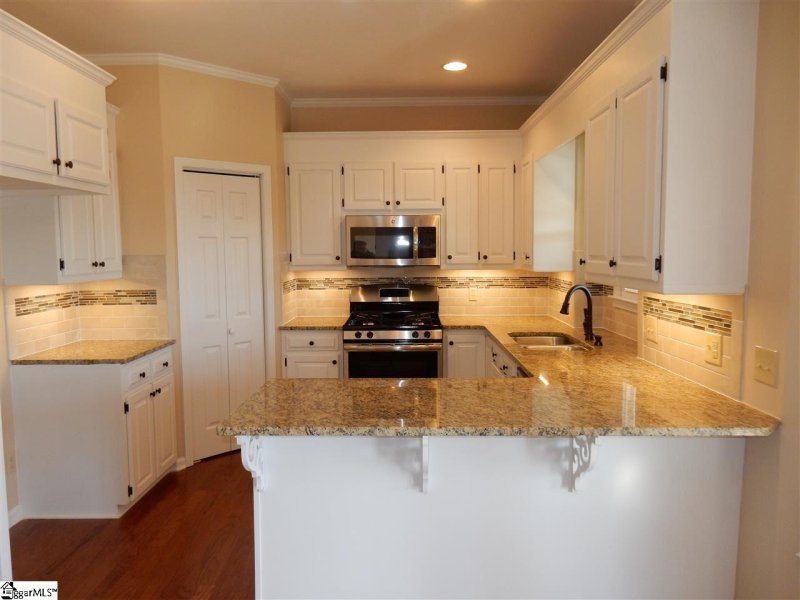 Property image 4 at 3 DARBY HILL LANE, Taylors, SC 29687