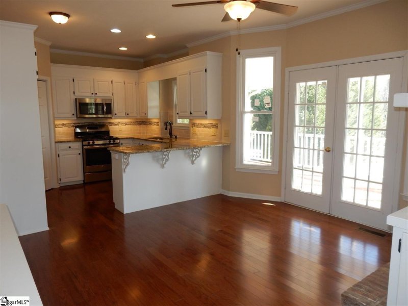 Property image 5 at 3 DARBY HILL LANE, Taylors, SC 29687