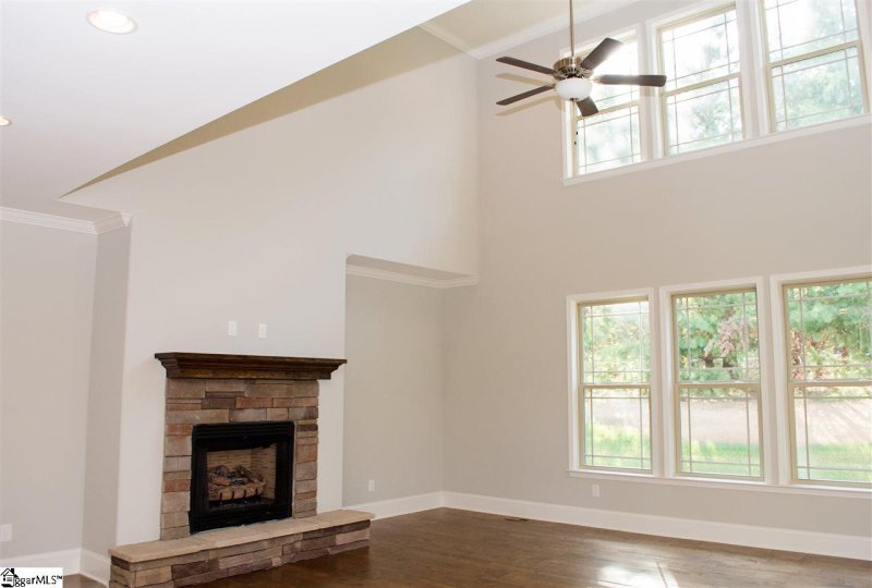 Property image 4 at 10 Hidden Lake Court, Piedmont, SC 29673