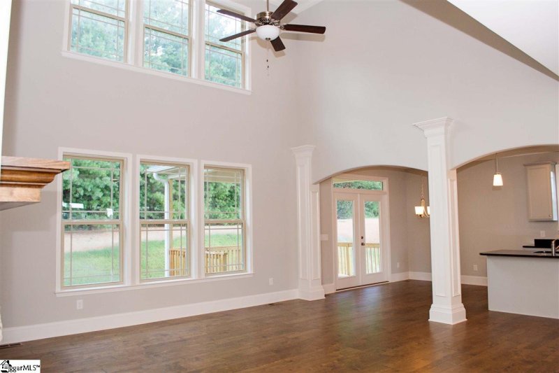 Property image 5 at 10 Hidden Lake Court, Piedmont, SC 29673