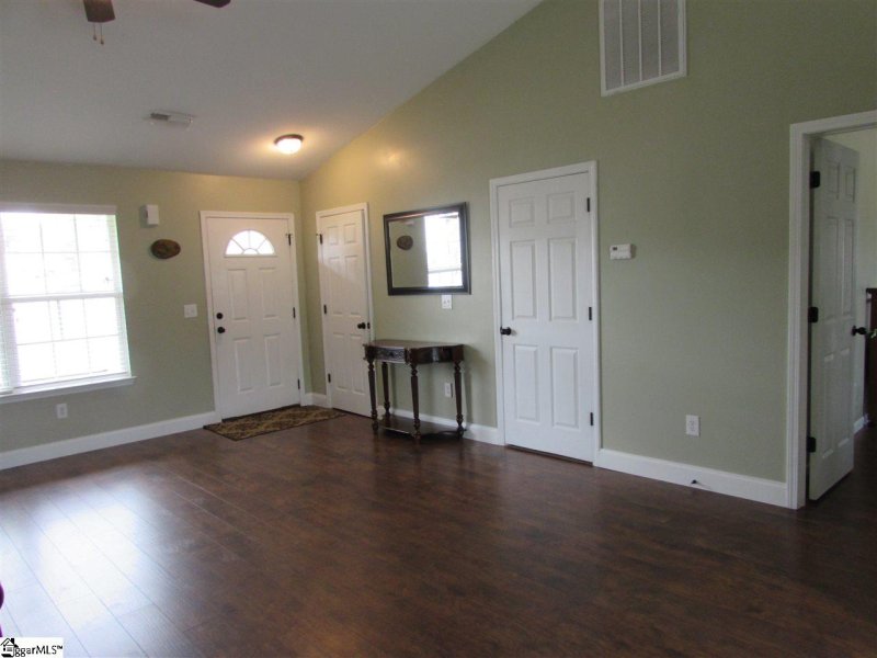 Property image 4 at 319 Collin Rogers Drive, Moore, SC 29369